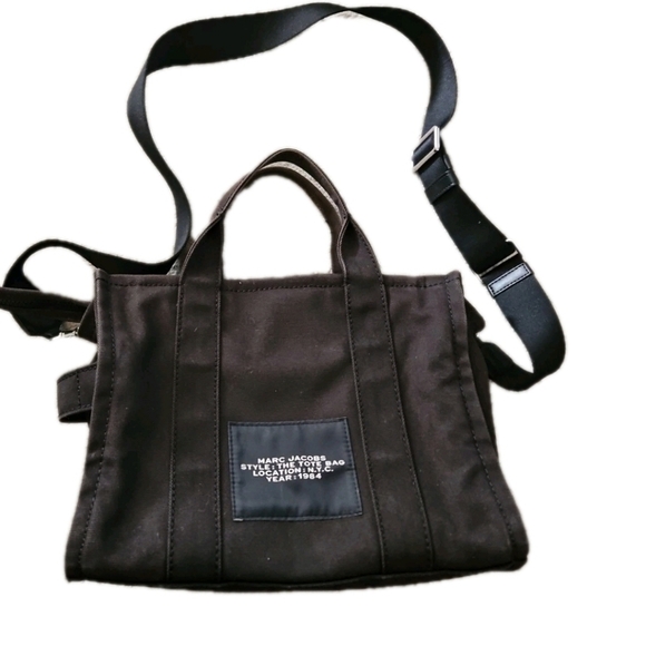 Marc Jacobs Black The Medium Everyday Minimalist Designer Canvas Tote Bag - Picture 4 of 13